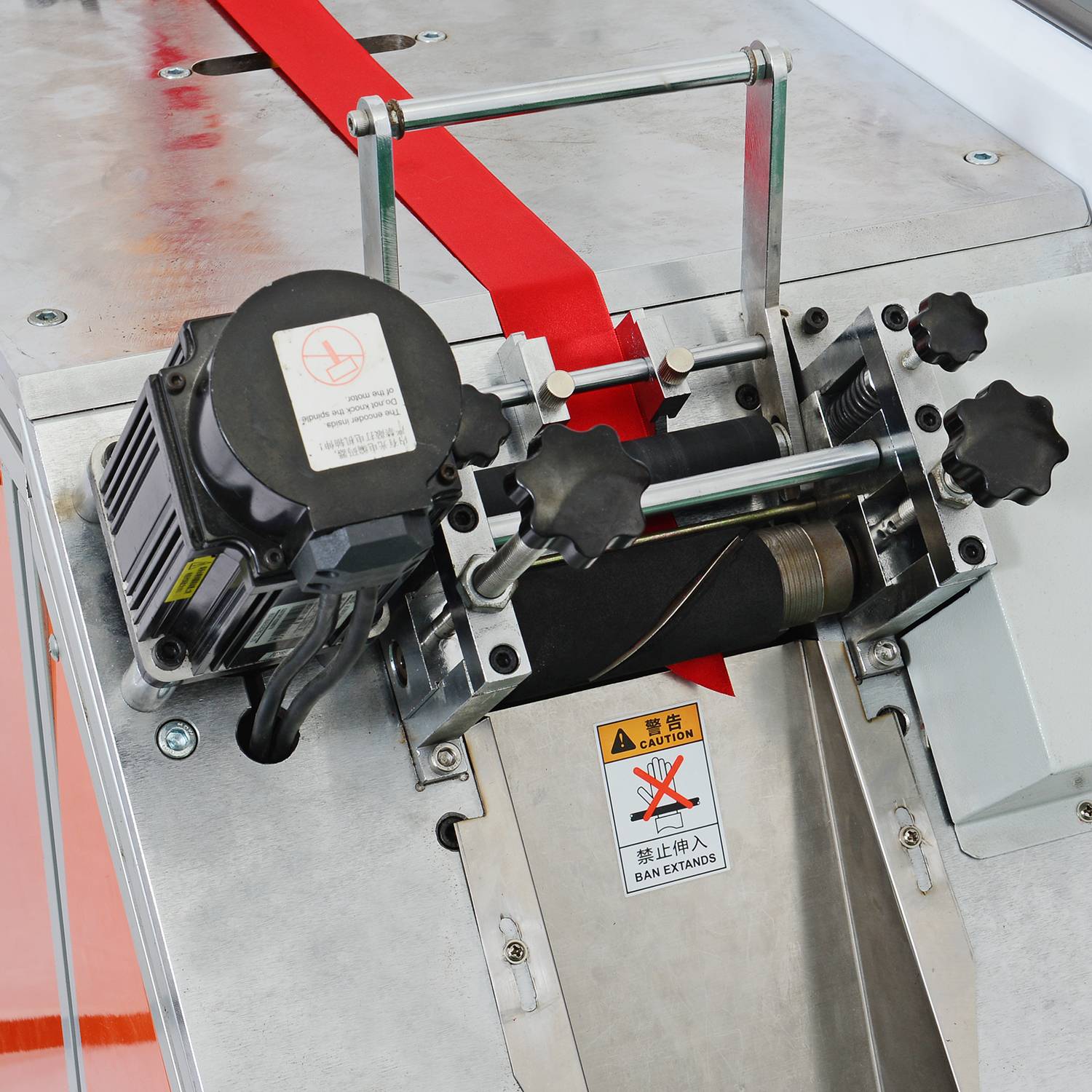 超声波切带机在复合材料裁切中的应用